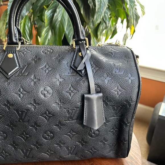 New BLACK VACHETTA LEATHER COWHIDE KEY BELL CLOCHETTE - Picture 1 of 4